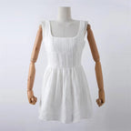 Robe sans manches à col carré et épaules dénudées