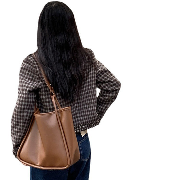 Grand sac à main en cuir souple pour femme