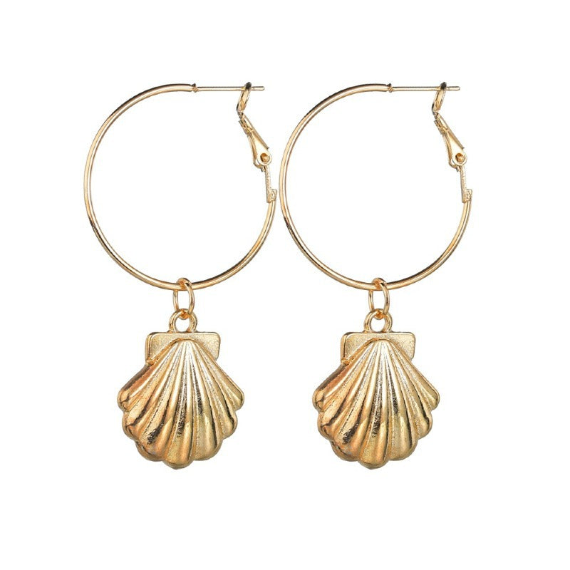 Nouvelles boucles d'oreilles simples pour femmes, bijoux d'oreilles en coquille, vente chaude transfrontalière