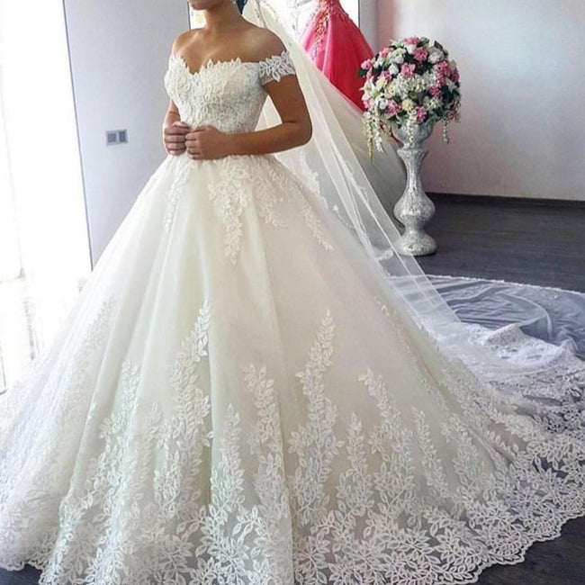 Robe de mariée de maître de commerce extérieur personnalisée Hover Image