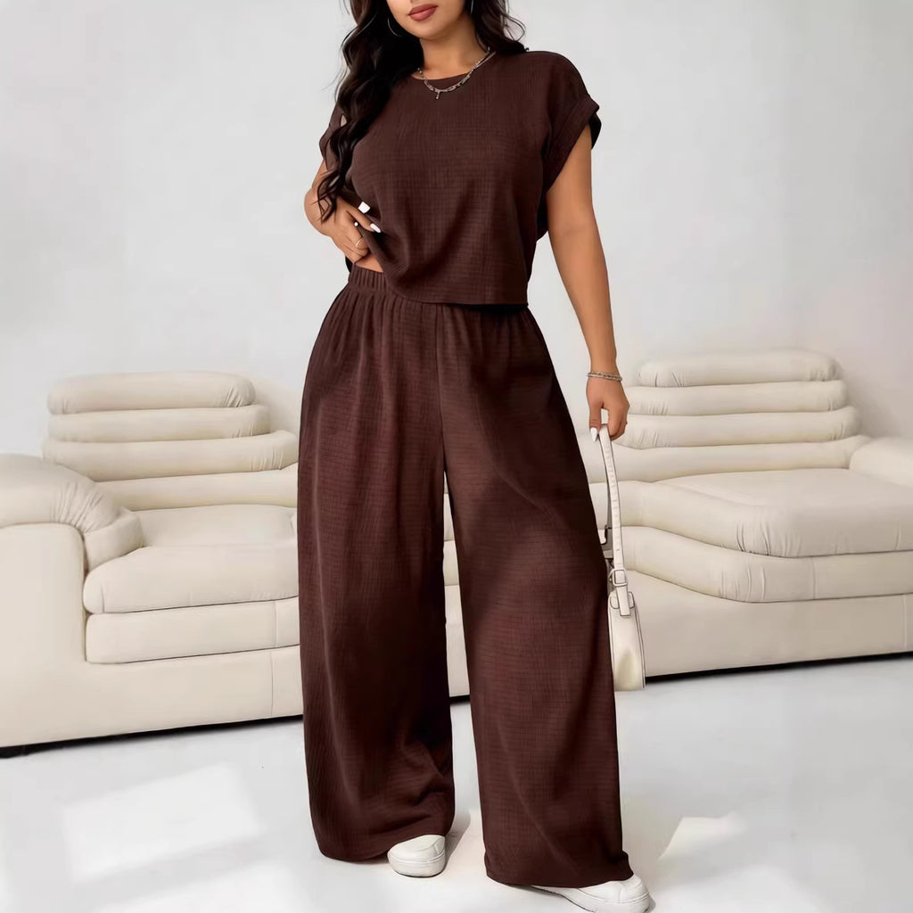 Ensemble décontracté deux pièces : haut à manches courtes et pantalon ample à jambes larges