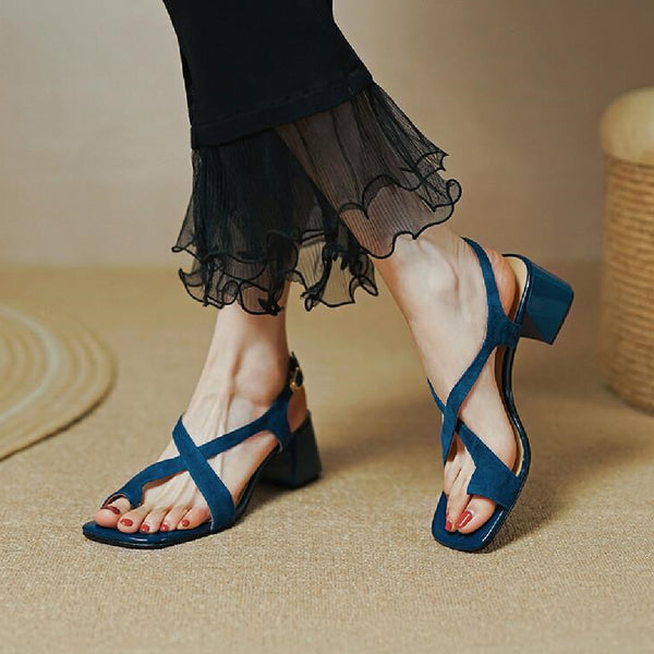Sandales femme à brides croisées, anneau d'orteil et talon épais
