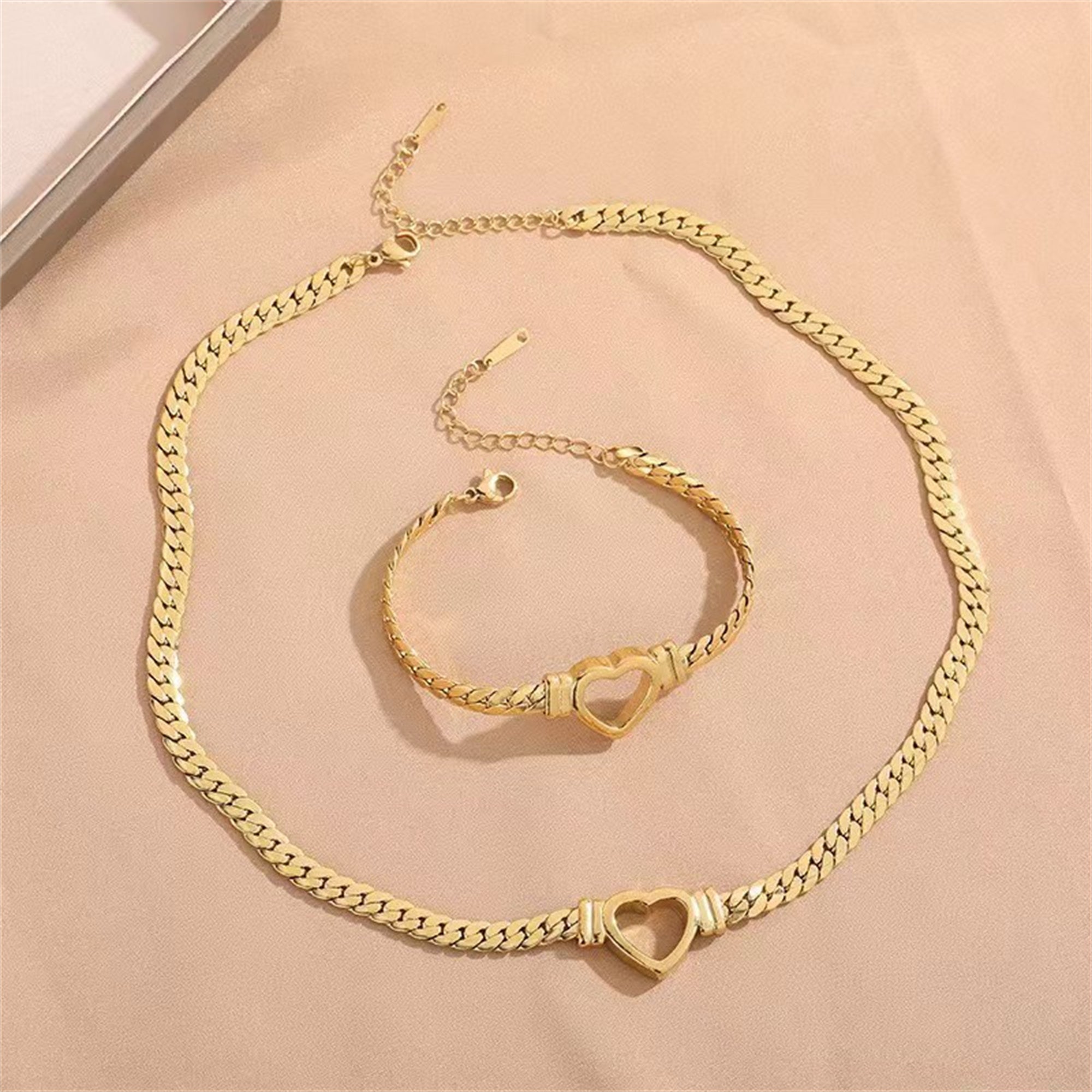 Collier et bracelet personnalisés « Chaîne d'amour » pour femme en acier inoxydable, bijou de clavicule inaltérable