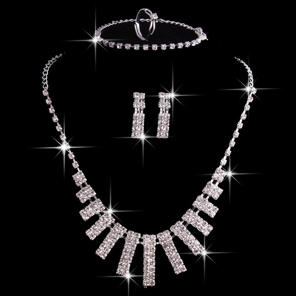 Ensemble de 4 pièces de collier, boucles d'oreilles, bague et bracelet, bijoux de mode pour femmes, avec strass