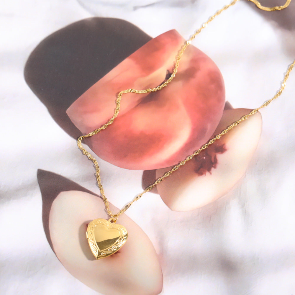 Collier avec pendentif cœur médaillon cadeau Saint-Valentin couleur or 24 carats bijoux fantaisie romantique pour femmes