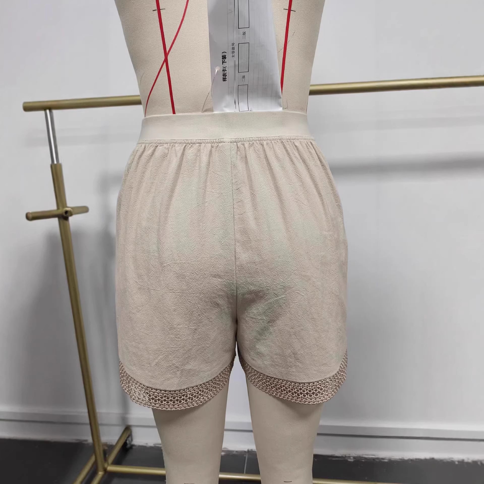 Shorts d'été pour femmes, style rétro, en coton et lin, creux, au crochet, avec dentelle, coupe artistique