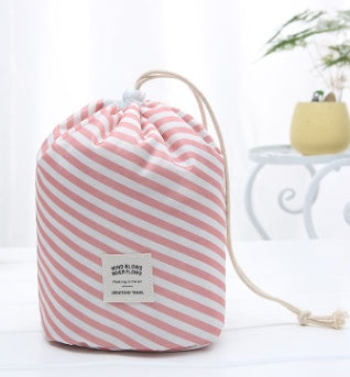 Trousse de toilette et trousse à maquillage classiques