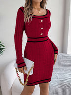 Robe Pull Élégante Col Carré Boutonnée Manches Longues