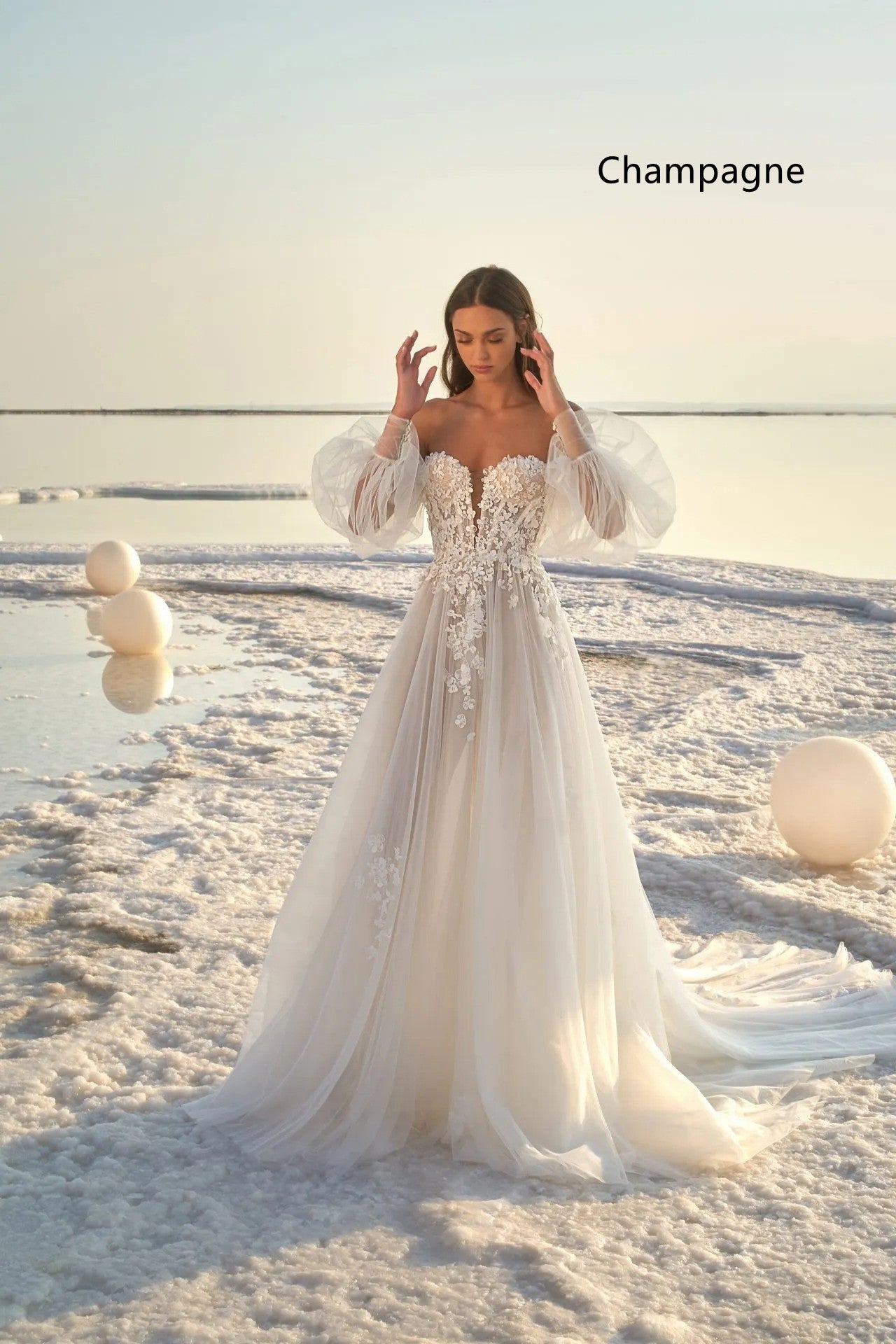 Robe de mariée de plage à manches bouffantes pour femme