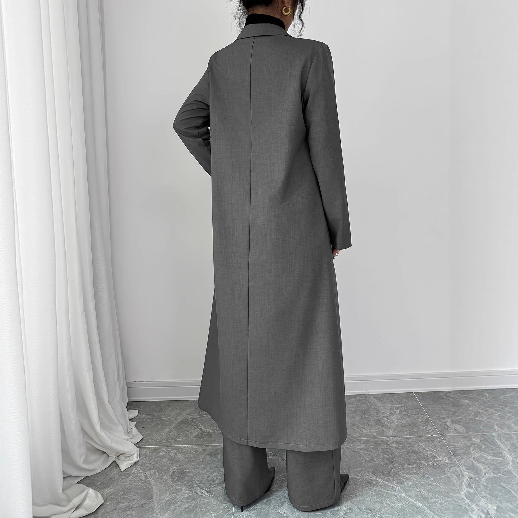 Ensemble deux pièces pantalon élégant et gracieux