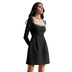 Robe féminine élégante à col en U de style spécial