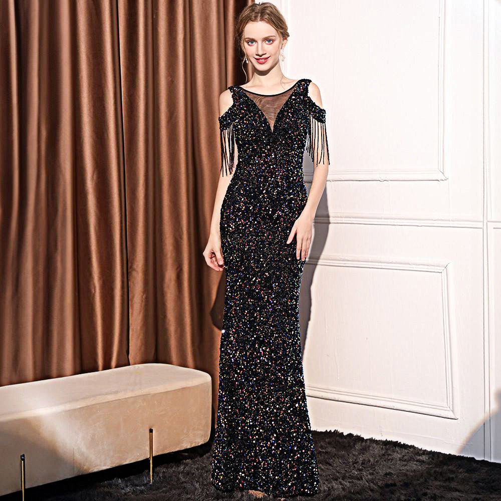 Robe longue sirène cintrée à sequins