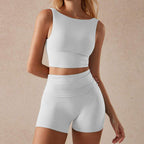 Ensemble deux pièces short et gilet de sport pour le yoga
