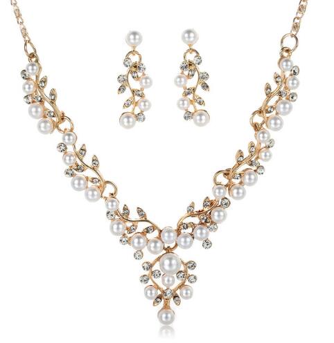 Parures de Bijoux pour Mariage Femme Mode Perles Synthétiques Fleurs Collier Ras du Cou et Boucles d'Oreilles Parure Accessoires de Fête Main Image