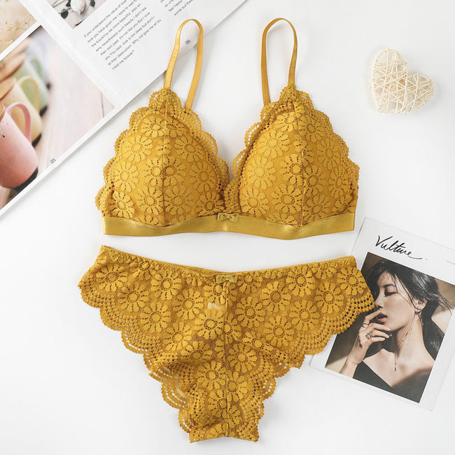 Soutien-Gorge En Dentelle Et Ensemble De Lingerie Française Main Image