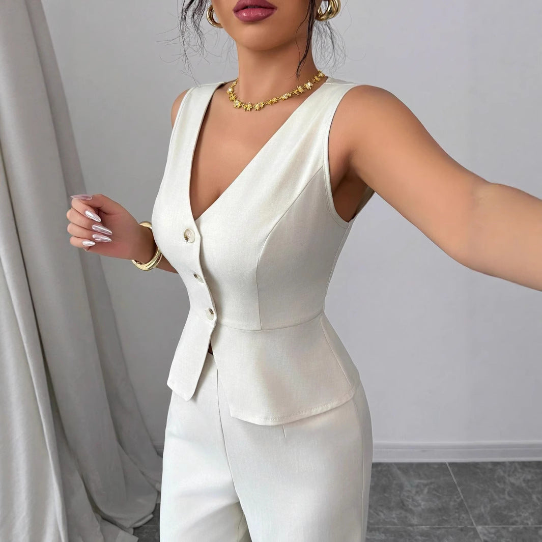 Ensemble deux pièces d'été sans manches pour femme : gilet moulant à col en V et pantalon taille haute.