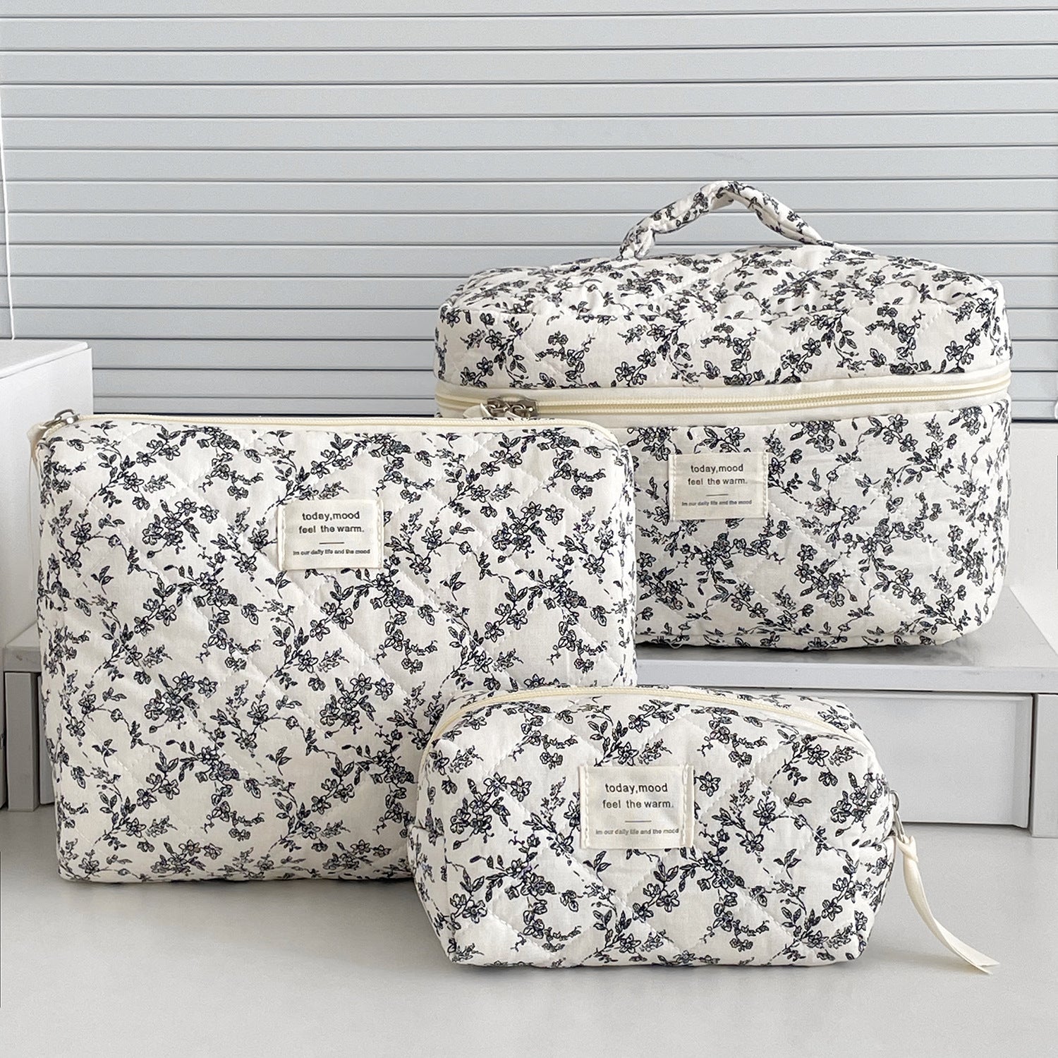 Trousse de maquillage grande capacité à nœud papillon