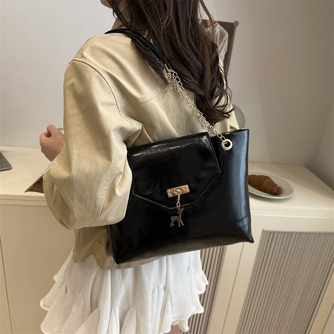 Sac à bandoulière grande capacité pour femme Hover Image