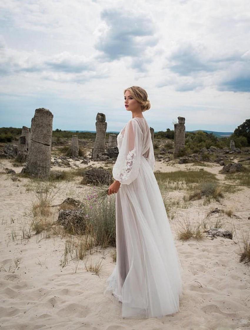Robe de mariée une pièce brodée en gaze à col rond