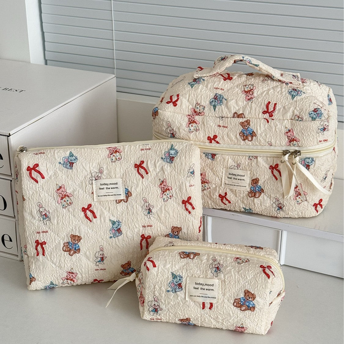 Trousse de maquillage grande capacité à nœud papillon