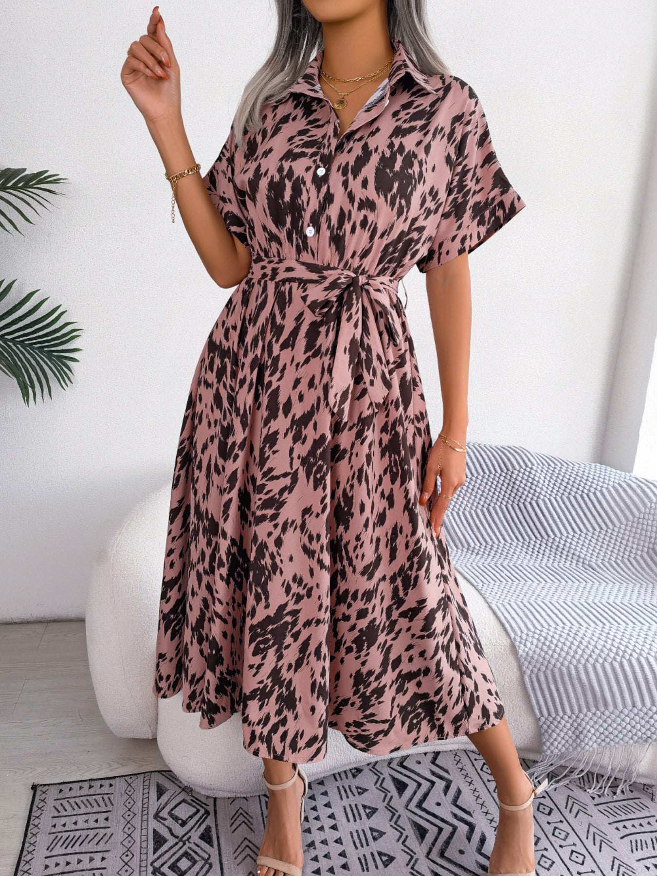 Robe chemise décontractée ample à imprimé léopard et taille nouée pour femme