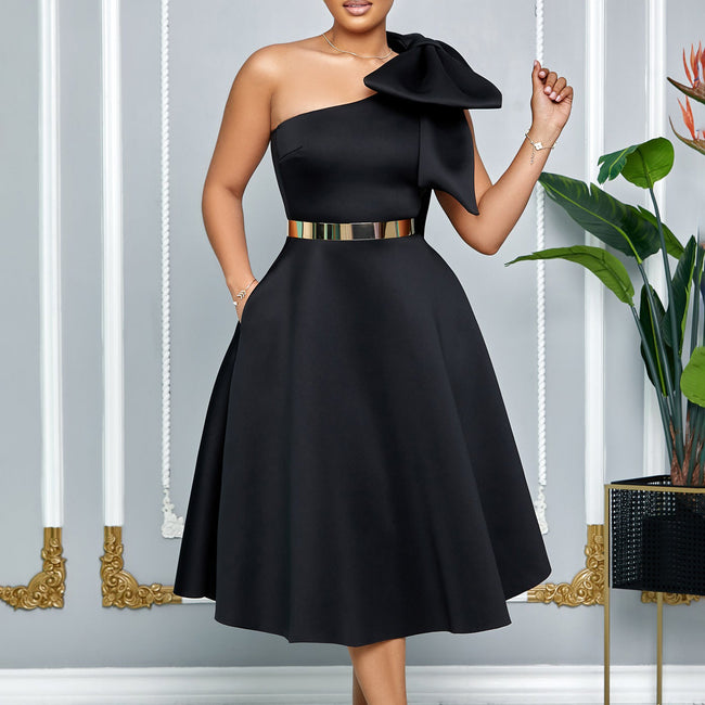Nouvelle robe de soirée africaine avec nœud à l'épaule oblique, grande coupe évasée Main Image