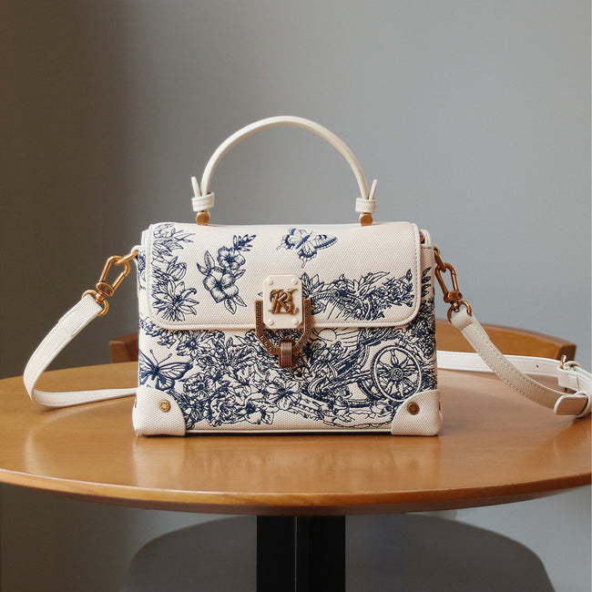 Sac fourre-tout, épaule ou bandoulière luxueux et finement brodé pour femmes Hover Image