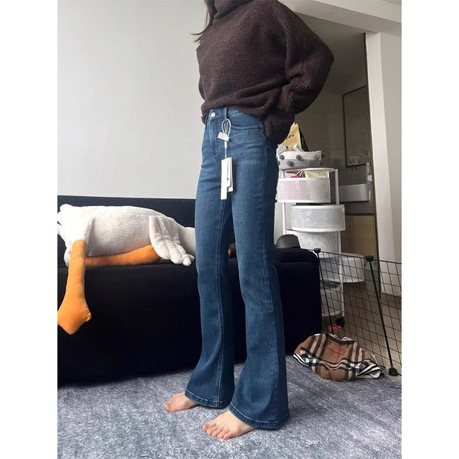 Jean évasé bleu foncé grande taille automne-hiver pour femmes petites Main Image