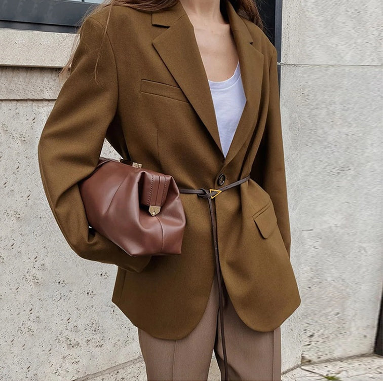 Ceinture fine en cuir décorative triangulaire pour femmes