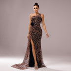 Robe de soirée à sequins léopard, col diagonal et une épaule