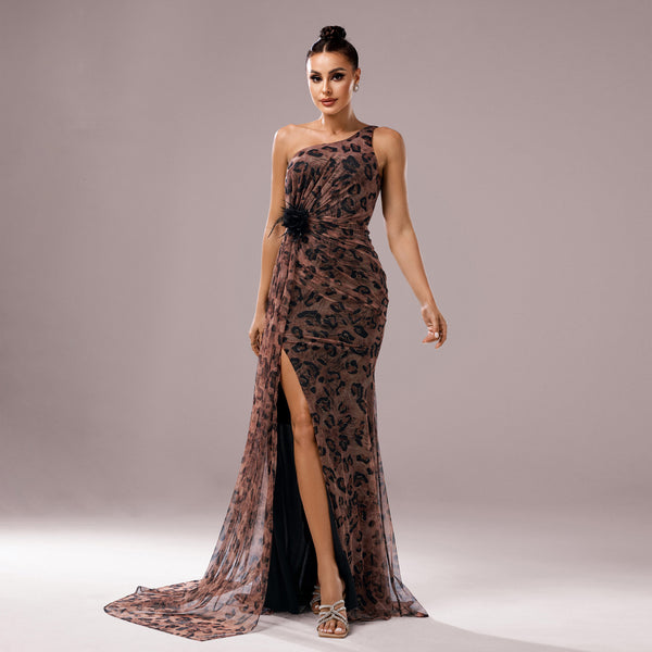 Robe de soirée à sequins léopard, col diagonal et une épaule