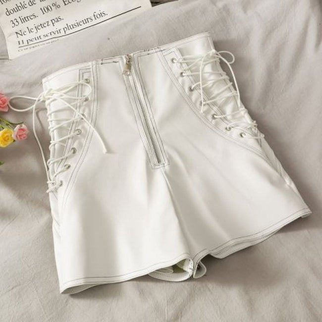 Short en cuir mince femme printemps et automne slim fermeture éclair Hover Image