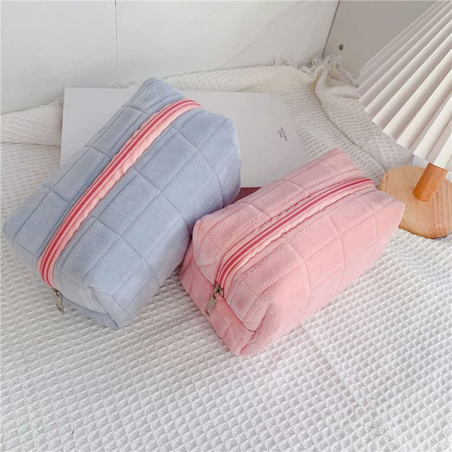 Plush Makeup Bag Checkered Cosmetic Bag Cosmetic Travel Bag Large Zipper Travel Toiletry Bag Portable Multi Functional Capacity Bag Cute Makeup Brushes Storage Bag For Women Main Image