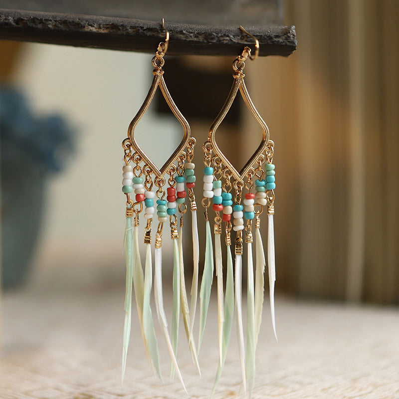 Ornement Perles Colorées Gland Plume Boucles d'Oreilles Femmes Style Bohème Boucles d'Oreilles Transfrontalières Bijoux Européens Et Américains