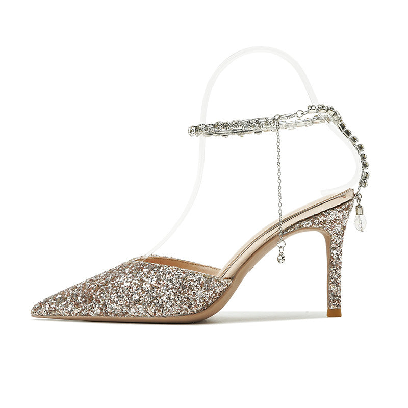 Chaîne en strass à bout pointu, talons aiguilles fins