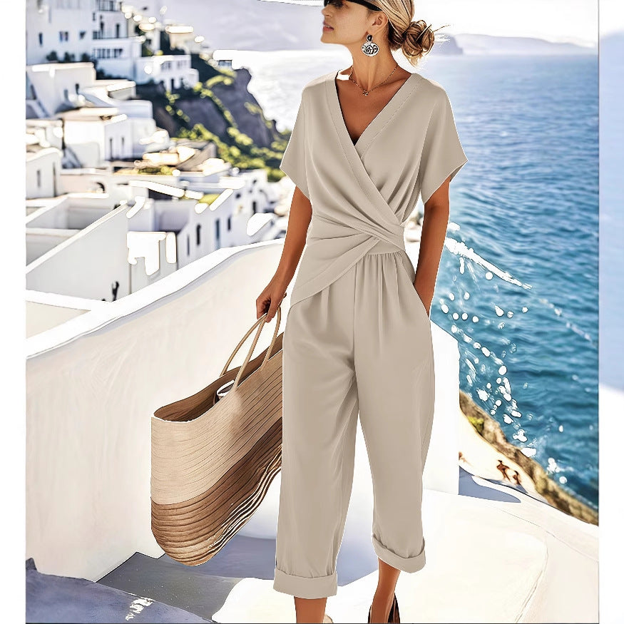 Ensemble deux pièces pour femme, couleur unie, coupe irrégulière, manches courtes, costume d'été, col en V, coupe ajustée, tenue de bureau décontractée, haut plissé irrégulier et pantalon.