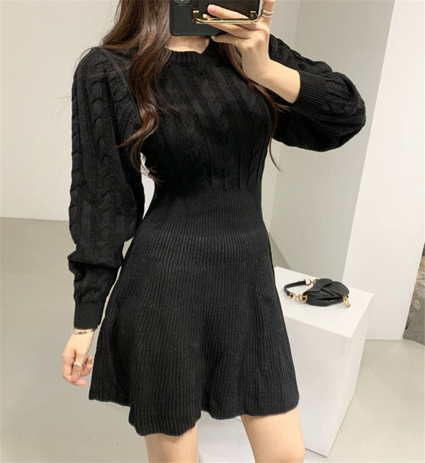 Robe pull femme en lin col rond motif taille ajustée coupe trapèze