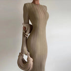 Robe en maille à manches longues et volants