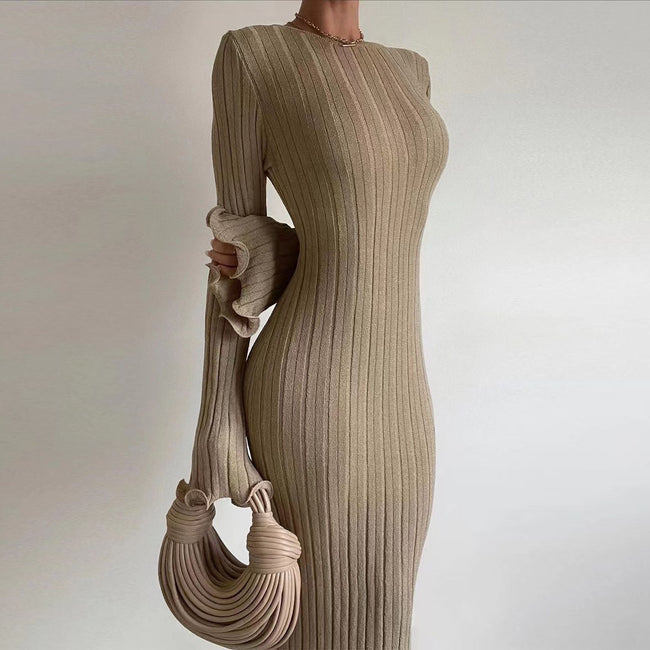 Robe en maille à manches longues et volants Hover Image