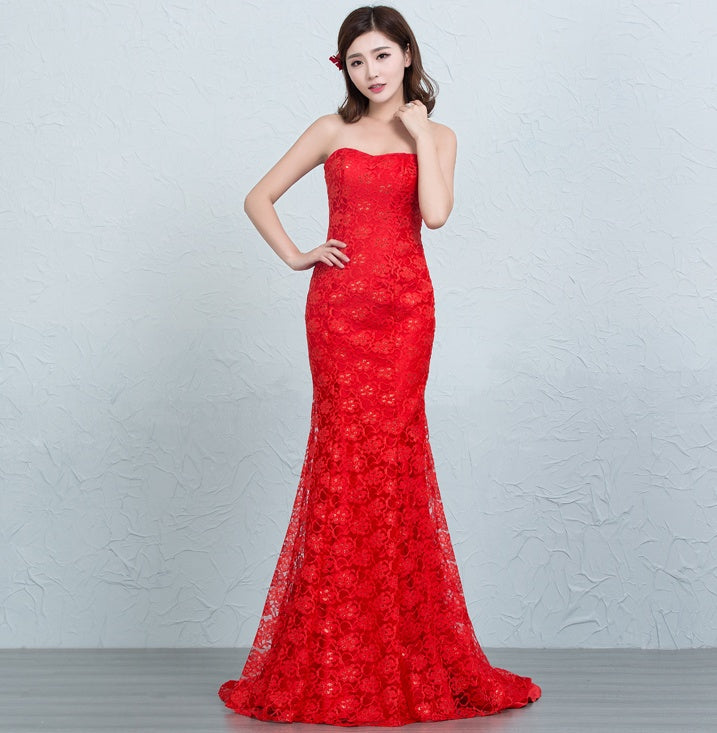 Robe de mariée sirène en dentelle sequinée à la taille