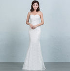 Robe de mariée sirène en dentelle sequinée à la taille