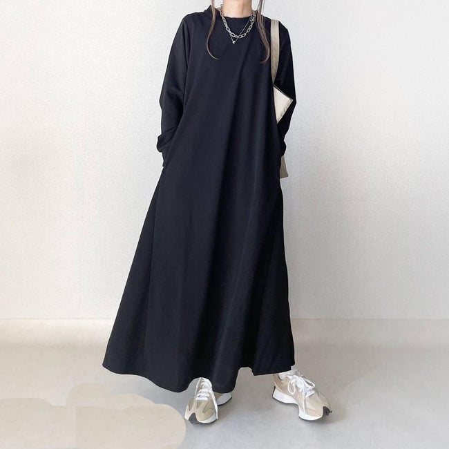 Robe ample amincissante à col rond et manches longues pour femme Hover Image