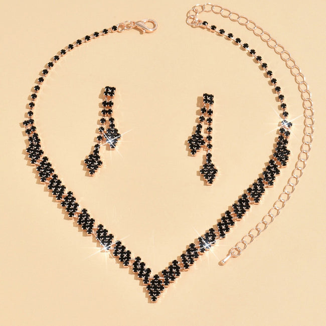 Bijoux De Mariée Accessoires Cheveux De Mariage Accessoires Collier Et Boucles D'Oreilles Ensemble Femmes Main Image