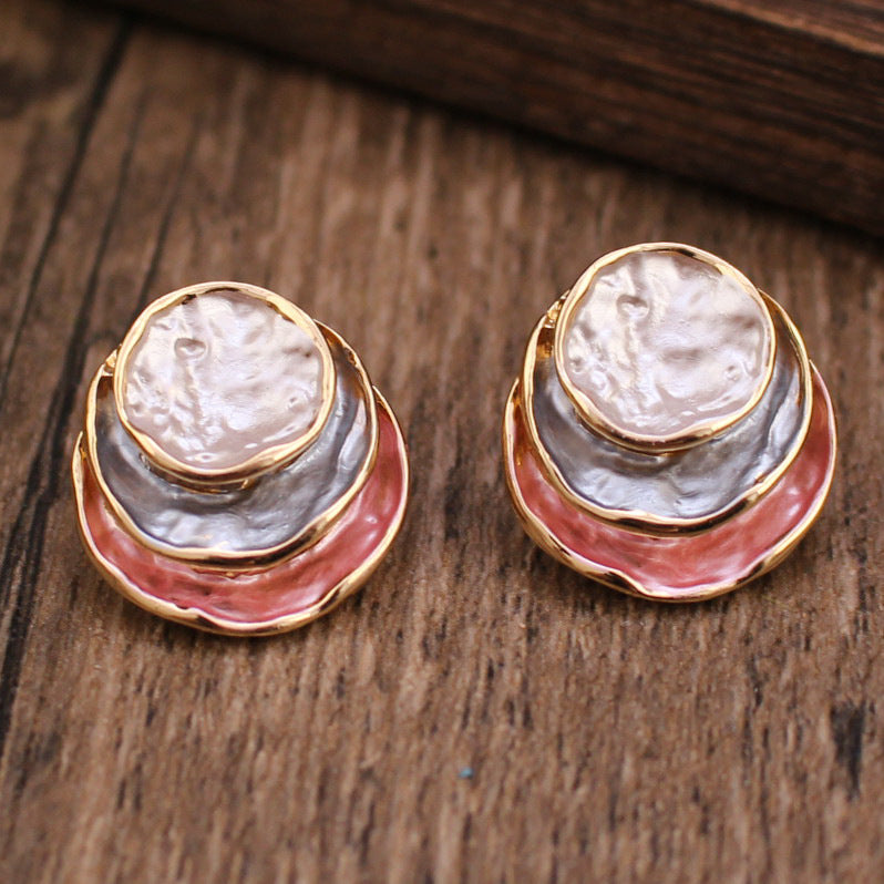 Boucles d'oreilles rondes peintes tricolores à la mode, élégantes et polyvalentes, boucles d'oreilles géométriques pour femmes