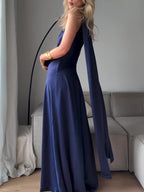 Robe longue sans manches en satin bleu roi