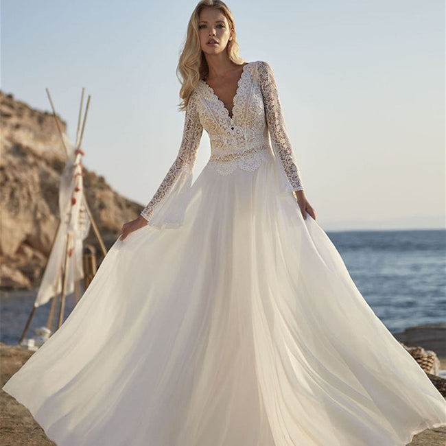 Robe de mariée pour femme Col en V Style champêtre Hover Image