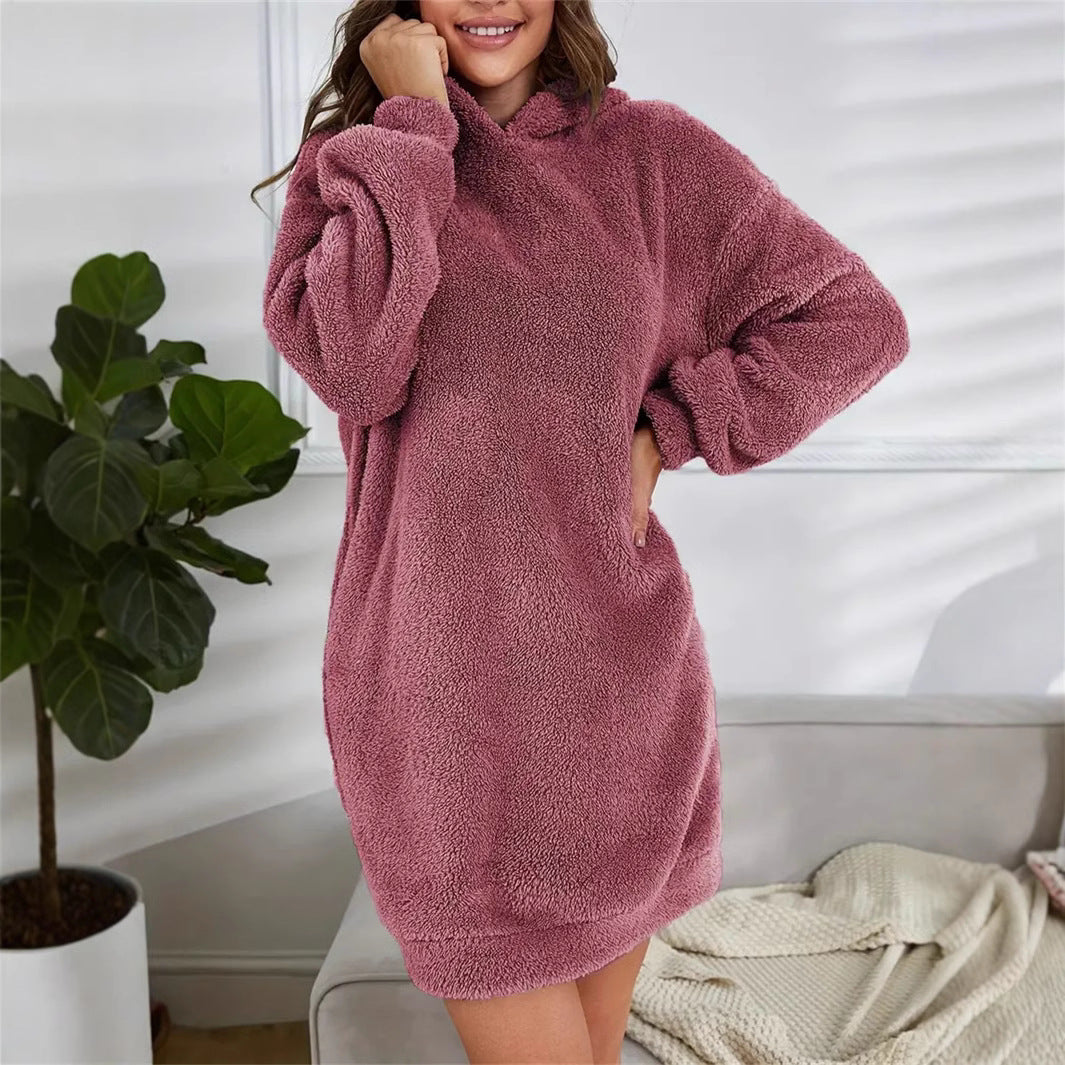 Robe à capuche et manches longues en peluche pour femme
