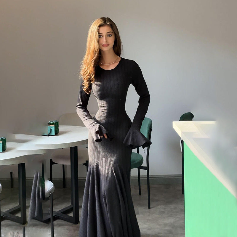 Robe longue à manches longues avec ourlet volanté pour femme