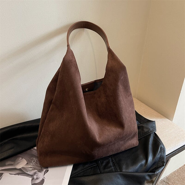 Sac cabas polyvalent en suédine mate de style rétro pour femme Hover Image