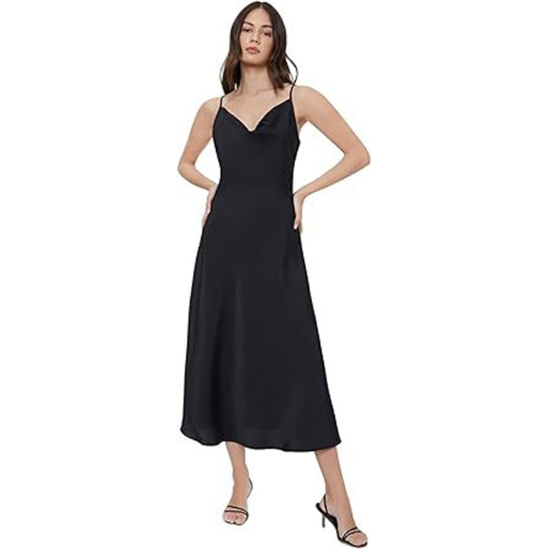 Robe de pyjama en satin sans dos pour femme